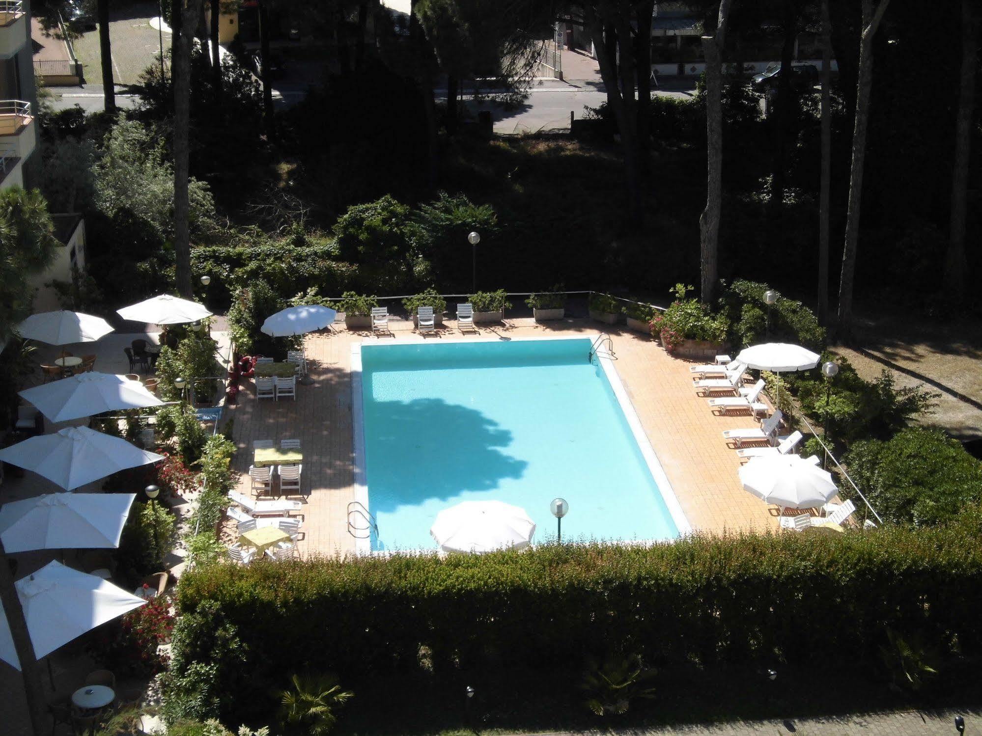 Hotel Europa Park Lido di Spina Exterior photo